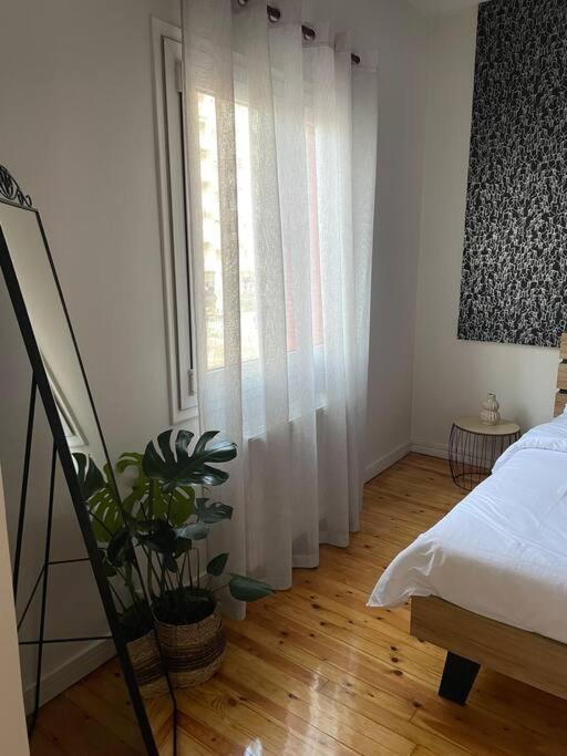 “the Elysian” Center Appartement
